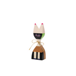 Designová figurka Wooden Doll No. 9