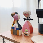 Designová figurka Wooden Doll No. 2