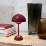 Stolní lampa Flowerpot VP9