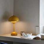 Stolní lampa Flowerpot VP9