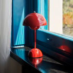Stolní lampa Flowerpot VP9