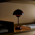 Stolní lampa Flowerpot VP9
