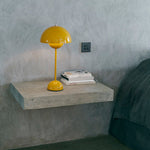 Stolní lampa Flowerpot VP3