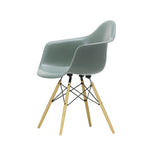 Židle Eames Fiberglass Armchair DAW