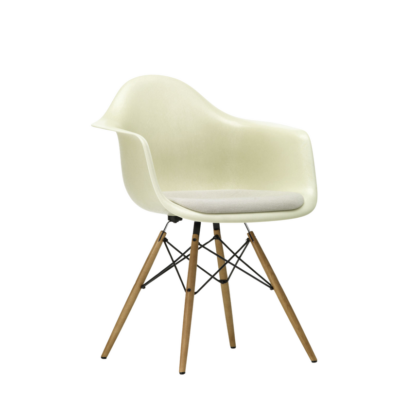 Židle Eames Fiberglass Armchair DAW