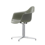 Židle Eames Fiberglass Armchair DAL