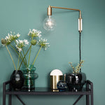 Nástěnná lampa Pyke Brass