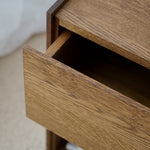 Noční stolek Kari